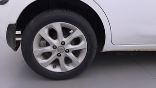 Used 2016 Nissan Micra [2013-2020] XV CVT Petrol Automatic tyres RIGHT REAR TYRE RIM VIEW