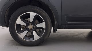 Used 2018 Tata Nexon XZ Plus Petrol Manual tyres LEFT FRONT TYRE RIM VIEW