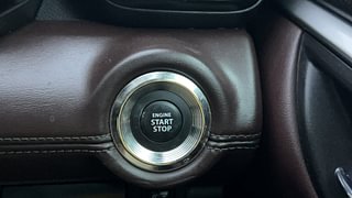 Used 2022 Maruti Suzuki Grand Vitara Zeta Smart Hybrid Petrol Manual top_features Keyless start