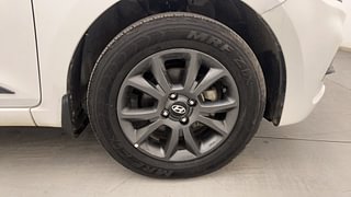 Used 2020 Hyundai Elite i20 Sportz Plus 1.2 Petrol Manual tyres RIGHT FRONT TYRE RIM VIEW