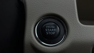 Used 2016 Maruti Suzuki Ciaz ZXi  AT Petrol Automatic top_features Keyless start