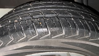 Used 2017 Renault Kwid CLIMBER 1.0 AMT Petrol Automatic tyres RIGHT REAR TYRE TREAD VIEW