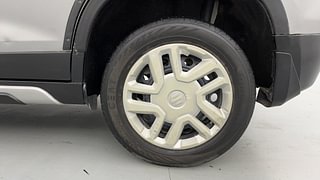 Used 2016 Maruti Suzuki Vitara Brezza [2016-2020] VDi Diesel Manual tyres LEFT REAR TYRE RIM VIEW