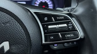 Used 2023 Kia Seltos X Line DCT Petrol Automatic top_features Cruise control