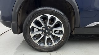 Used 2022 Maruti Suzuki Grand Vitara Zeta Smart Hybrid Petrol Manual tyres RIGHT REAR TYRE RIM VIEW