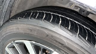 Used 2017 Honda City VX CVT Petrol Petrol Automatic tyres RIGHT FRONT TYRE TREAD VIEW