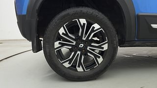 Used 2021 Renault Kiger RXZ 1.0 Turbo MT Petrol Manual tyres RIGHT REAR TYRE RIM VIEW