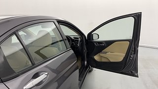 Used 2017 Honda City VX CVT Petrol Petrol Automatic interior RIGHT FRONT DOOR OPEN VIEW