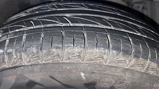 Used 2016 Maruti Suzuki Ciaz ZXi  AT Petrol Automatic tyres RIGHT FRONT TYRE TREAD VIEW