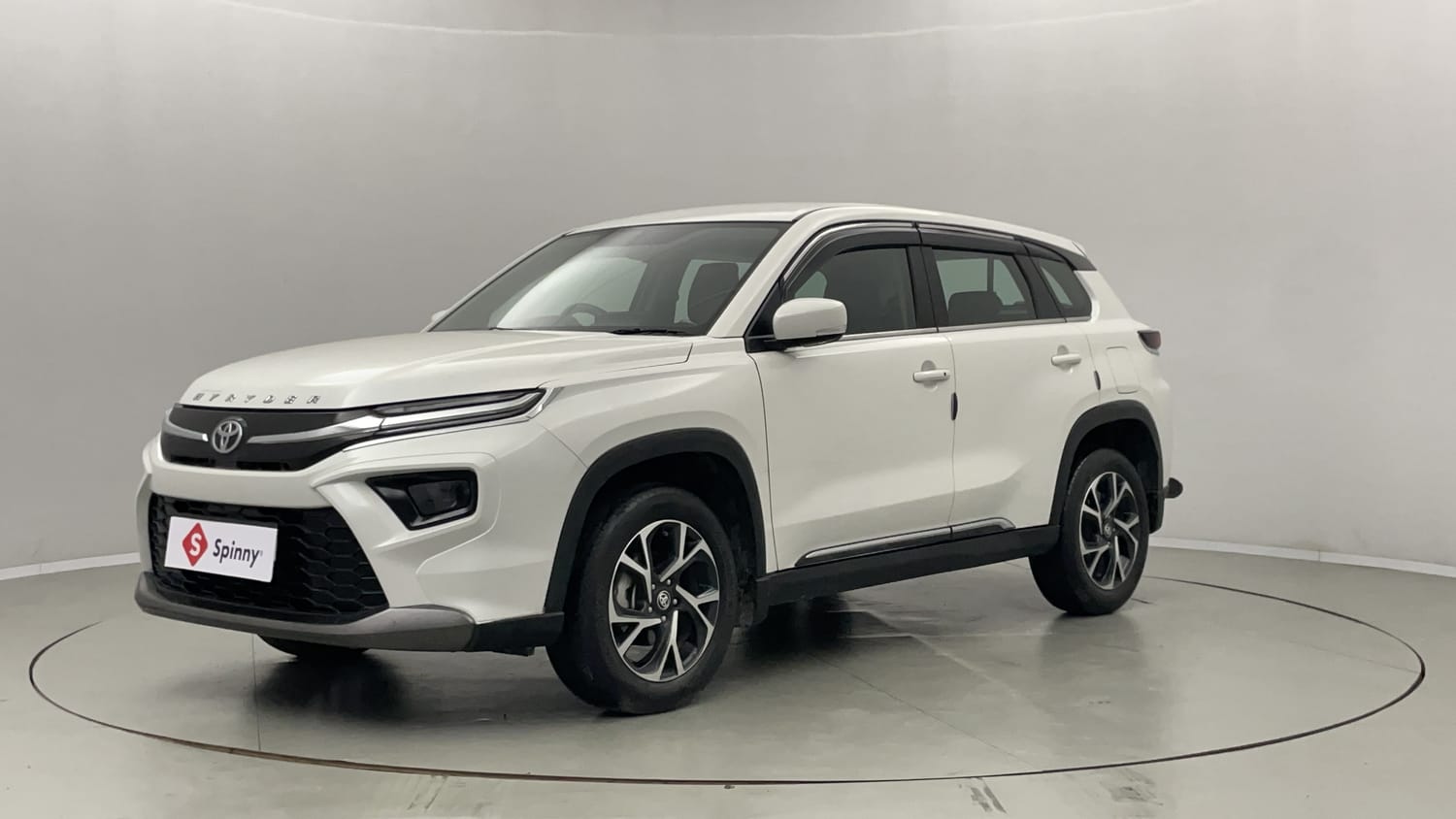 LEFT FRONT CORNER VIEW