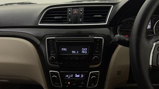 Used 2016 Maruti Suzuki Ciaz ZXi  AT Petrol Automatic top_features Integrated (in-dash) music system