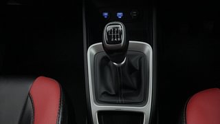 Used 2019 Hyundai Venue SX 1.0  Turbo Petrol Manual interior GEAR  KNOB VIEW