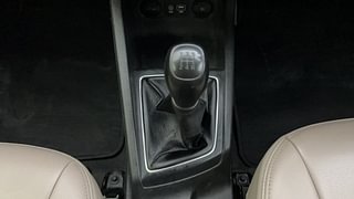 Used 2019 Hyundai Elite i20 Sportz Plus 1.2 Petrol Manual interior GEAR  KNOB VIEW