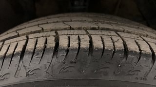 Used 2023 Maruti Suzuki Brezza ZXI Plus Dual Tone Petrol Manual tyres RIGHT FRONT TYRE TREAD VIEW