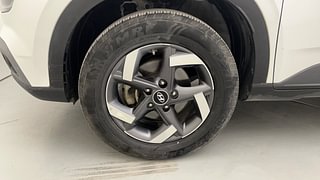 Used 2022 Hyundai Venue SX Plus 1.0 Turbo DCT Petrol Automatic tyres LEFT FRONT TYRE RIM VIEW