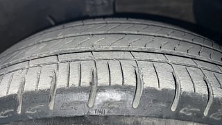 Used 2022 Hyundai Aura SX Plus 1.2 AMT Petrol Petrol Automatic tyres RIGHT FRONT TYRE TREAD VIEW
