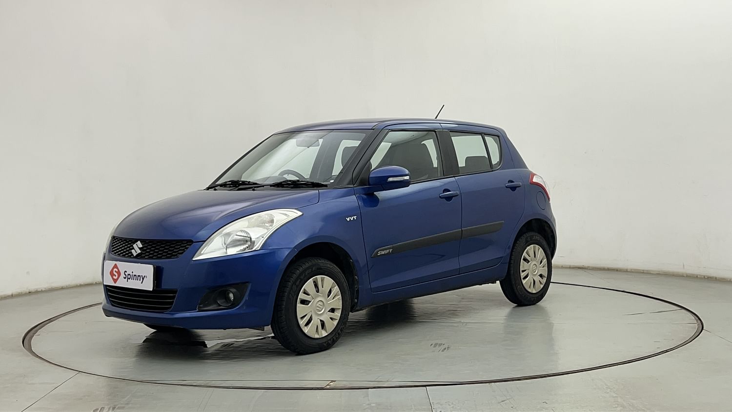 LEFT FRONT CORNER VIEW