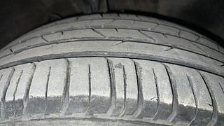 Used 2022 Hyundai Venue SX 1.0 Turbo iMT Petrol Manual tyres RIGHT FRONT TYRE TREAD VIEW