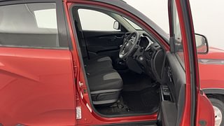 Used 2017 Mahindra KUV100 [2015-2017] K8 6 STR Dual Tone Petrol Manual interior RIGHT SIDE FRONT DOOR CABIN VIEW