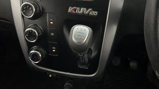 Used 2017 Mahindra KUV100 [2015-2017] K8 6 STR Dual Tone Petrol Manual interior GEAR  KNOB VIEW