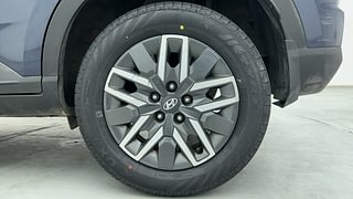 Used 2022 Hyundai Venue SX 1.0 Turbo iMT Petrol Manual tyres LEFT REAR TYRE RIM VIEW