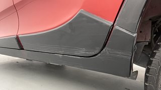 Used 2017 Mahindra KUV100 [2015-2017] K8 6 STR Dual Tone Petrol Manual dents MINOR SCRATCH