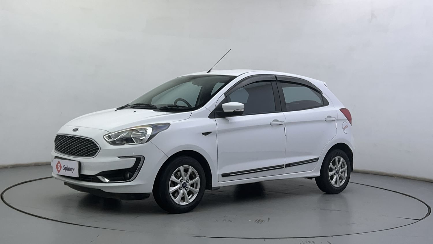 LEFT FRONT CORNER VIEW