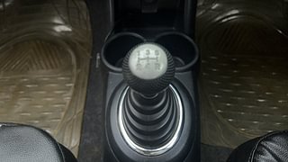 Used 2015 Honda Amaze [2013-2018] 1.2 S i-VTEC CNG (Outside Fitted) Petrol+cng Manual interior GEAR  KNOB VIEW