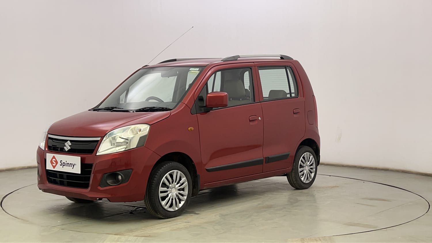 LEFT FRONT CORNER VIEW