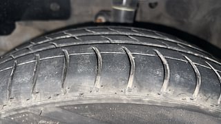 Used 2015 Honda Amaze [2013-2018] 1.2 S i-VTEC CNG (Outside Fitted) Petrol+cng Manual tyres LEFT FRONT TYRE TREAD VIEW