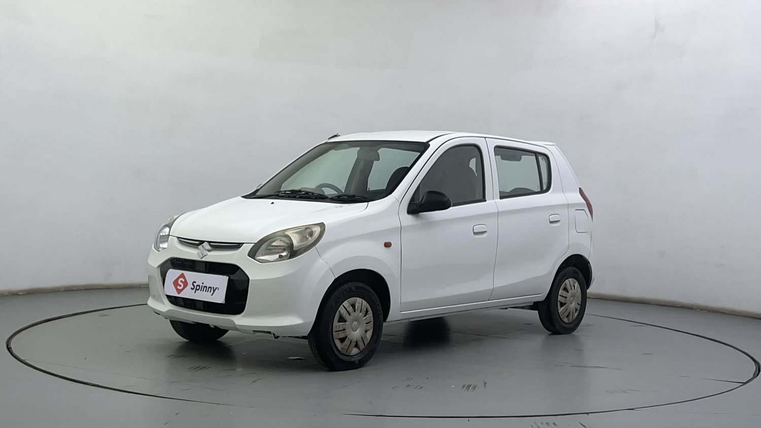 LEFT FRONT CORNER VIEW