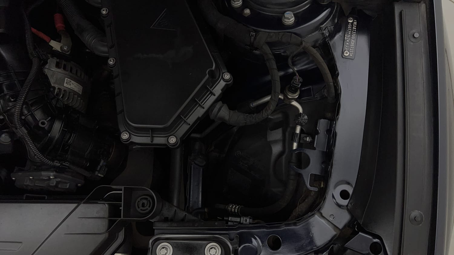 New BMW 3 Series GT engine ENGINE LEFT SIDE VIEW