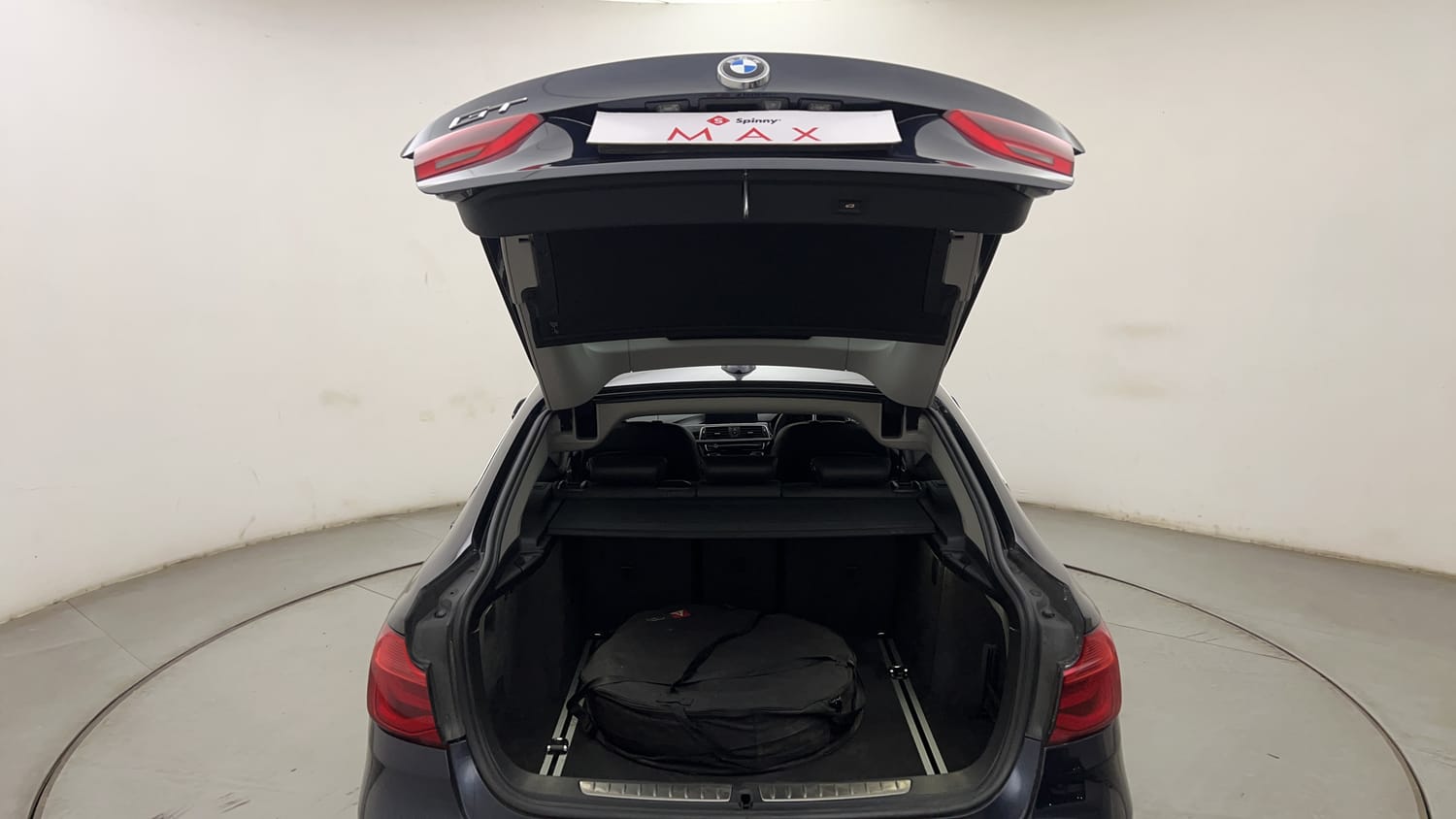 New BMW 3 Series GT interior DICKY DOOR OPEN VIEW