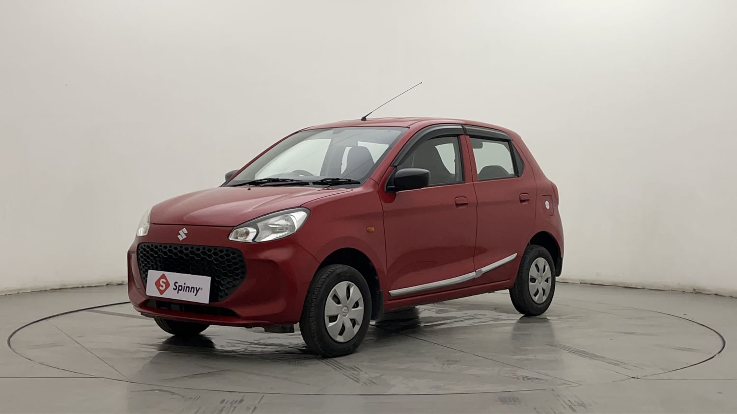 LEFT FRONT CORNER VIEW