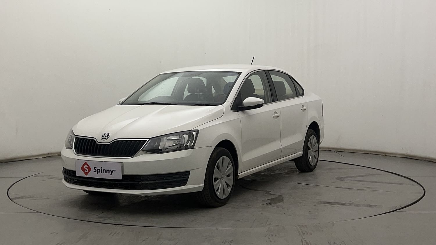 LEFT FRONT CORNER VIEW