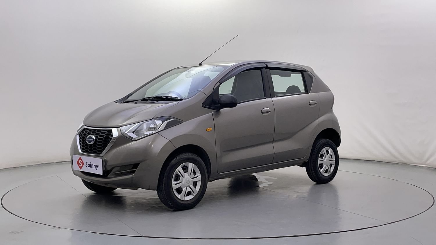 LEFT FRONT CORNER VIEW