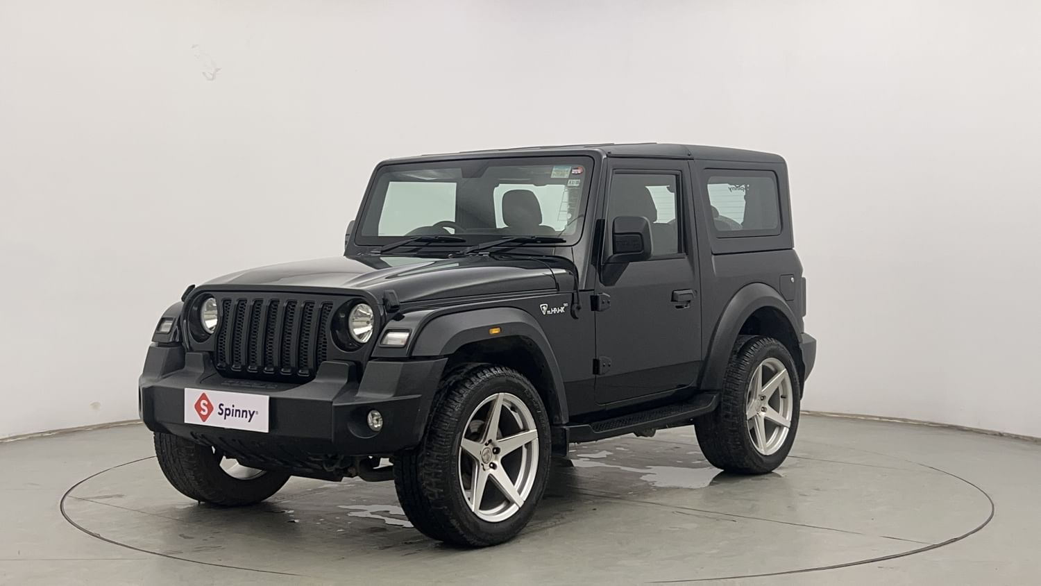 LEFT FRONT CORNER VIEW