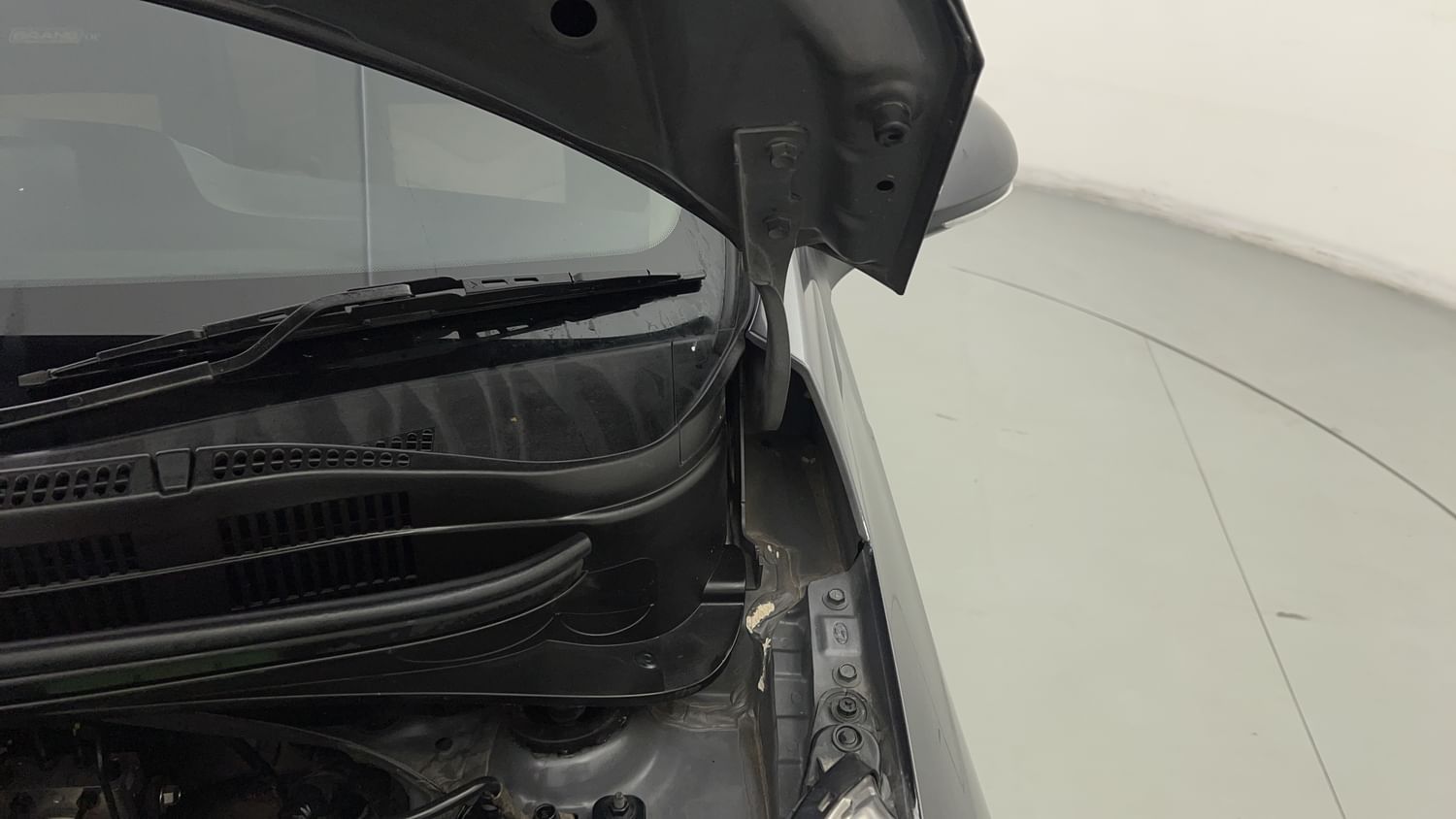 New Hyundai Grand i10 engine ENGINE LEFT SIDE HINGE & APRON VIEW