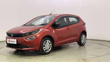 2024 Tata Altroz XT 1.2
