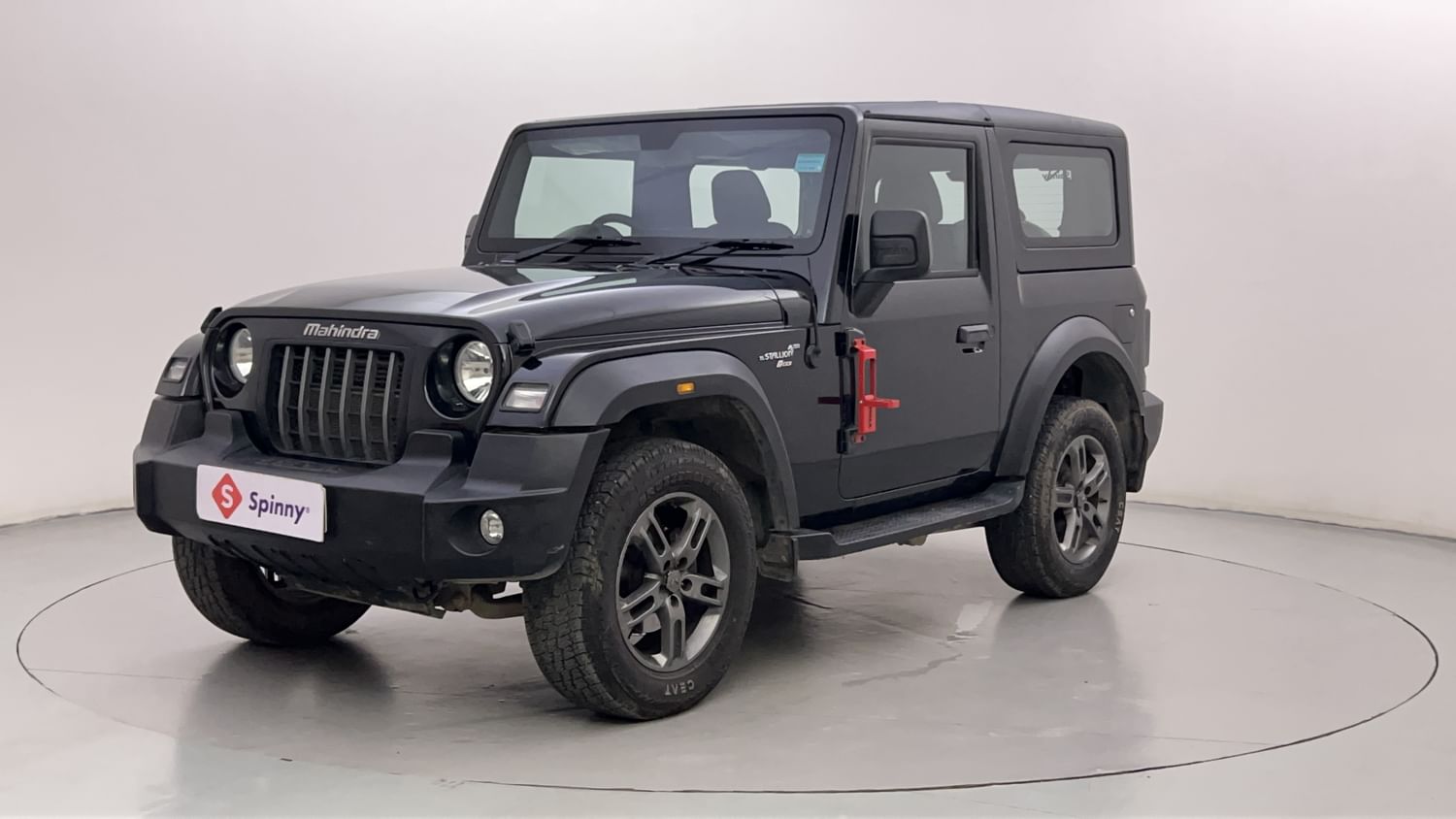 LEFT FRONT CORNER VIEW