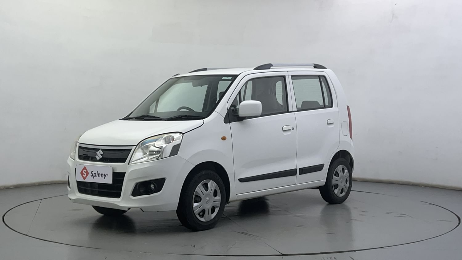 LEFT FRONT CORNER VIEW