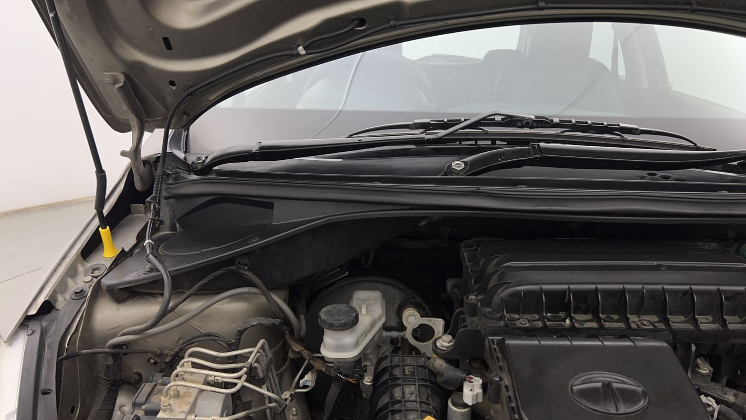 New Tata Tiago NRG engine ENGINE RIGHT SIDE HINGE & APRON VIEW