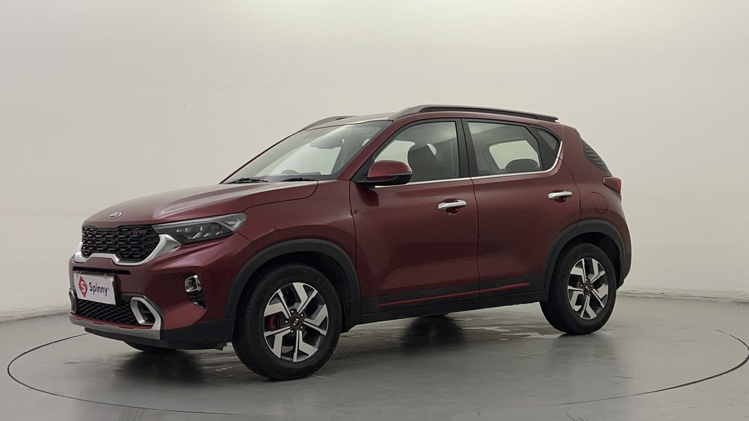 LEFT FRONT CORNER VIEW