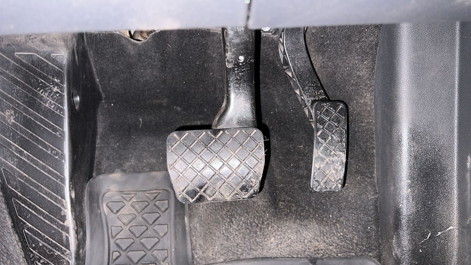New Volkswagen Tiguan interior PEDALS VIEW