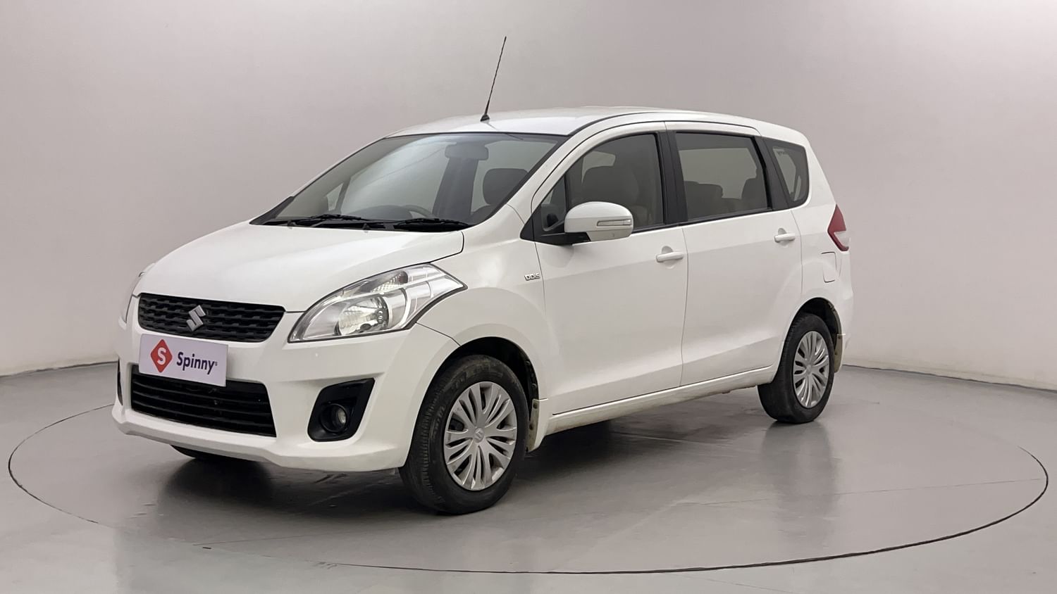 LEFT FRONT CORNER VIEW