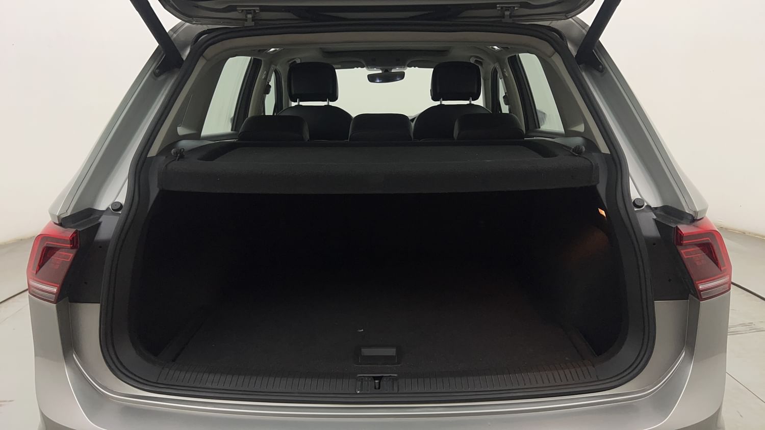 New Volkswagen Tiguan interior DICKY INSIDE VIEW