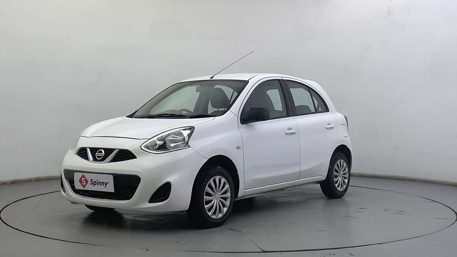 LEFT FRONT CORNER VIEW