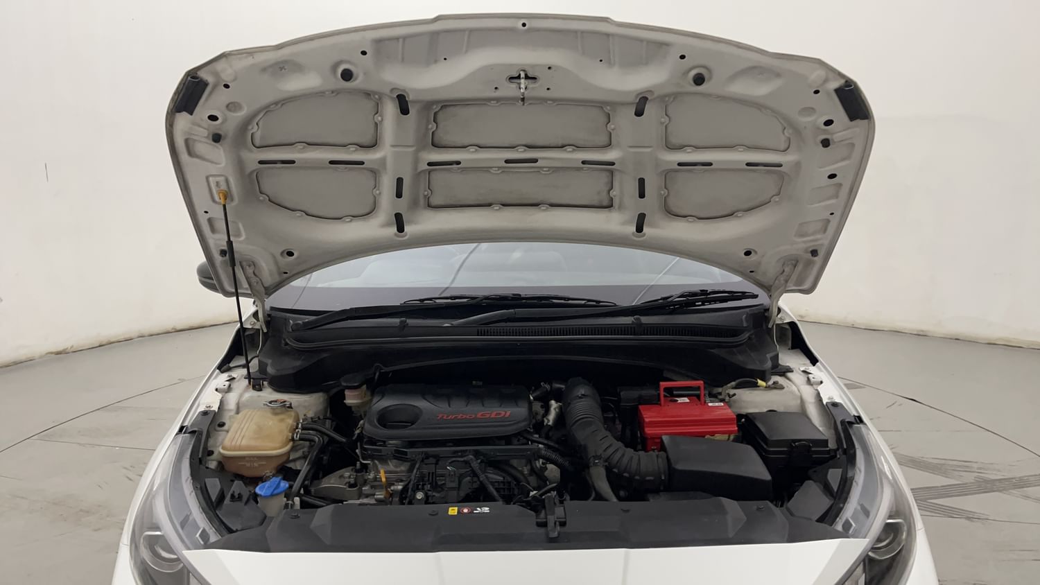 New Hyundai i20 N Line engine ENGINE & BONNET OPEN FRONT VIEW