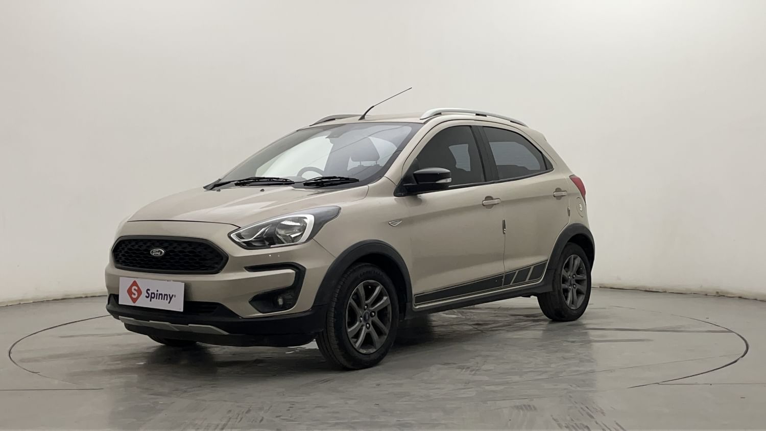 LEFT FRONT CORNER VIEW