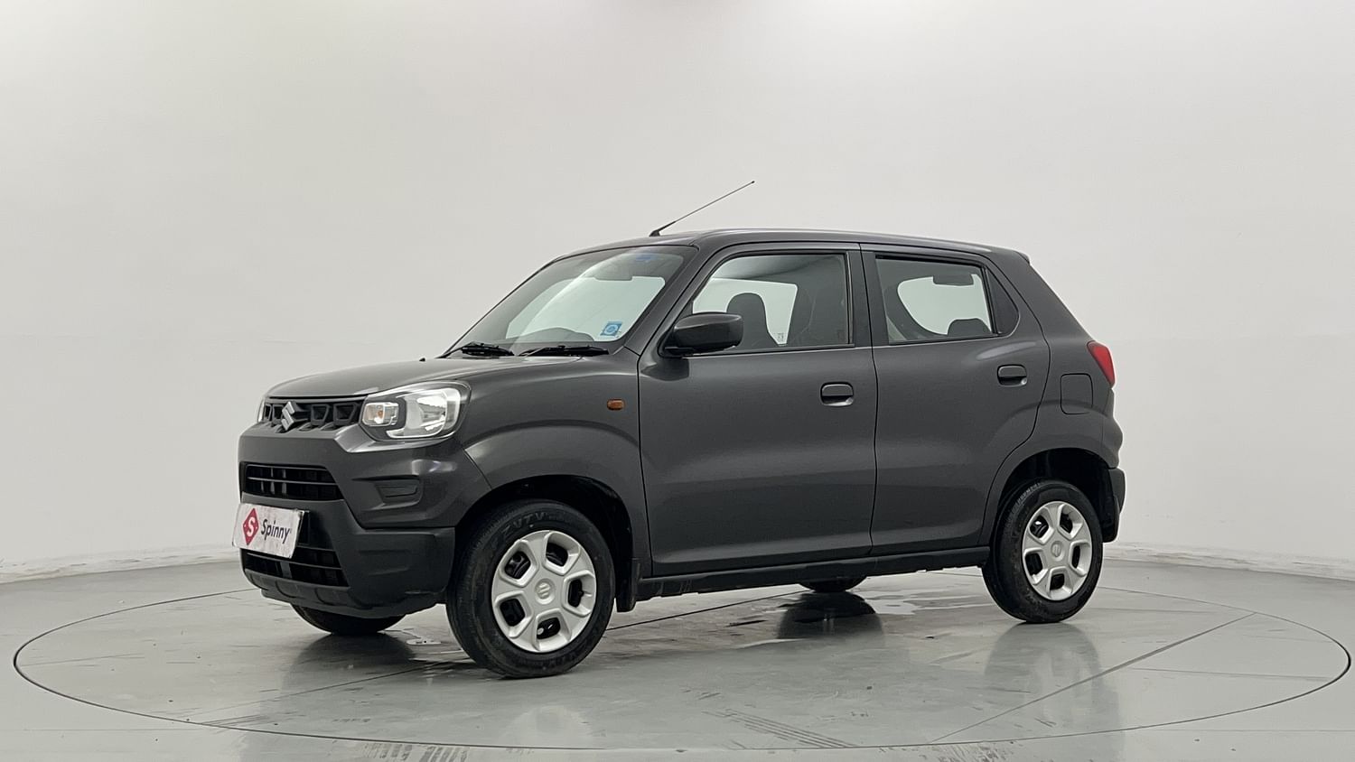 LEFT FRONT CORNER VIEW